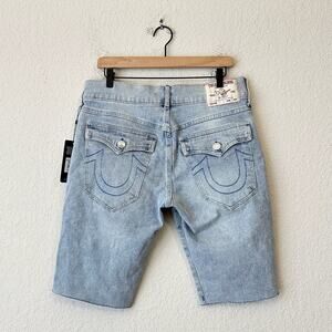 TRUE RELIGION Ricky SN Flap Shorts Light Breezy Wash Relax Raw Hem NWT